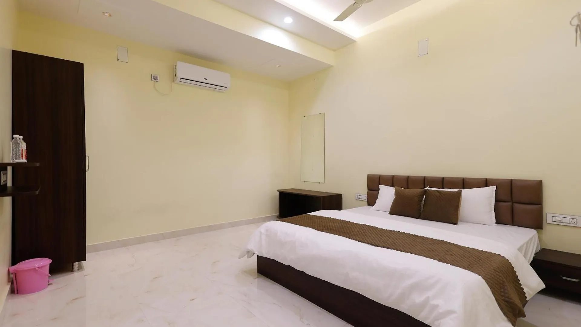 Kudos Lush Homestay Varanasi Gæstehus