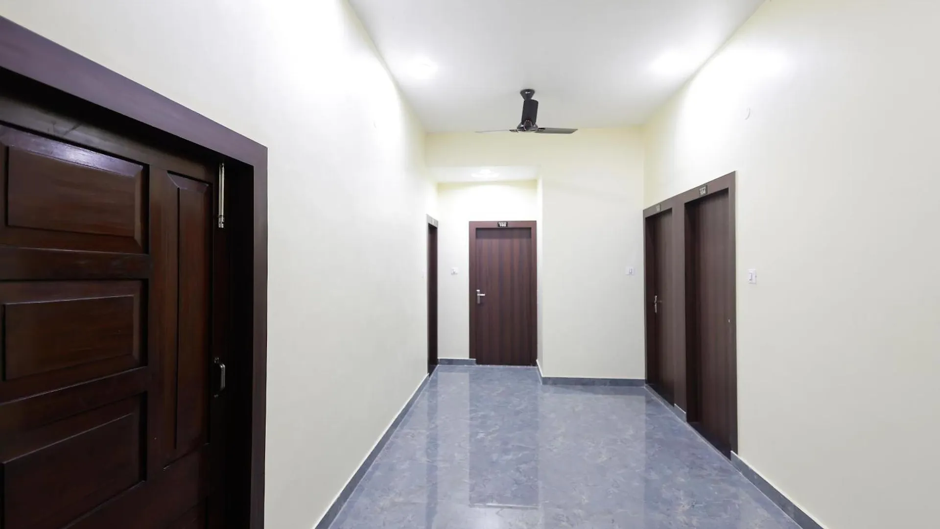 Guest house Kudos Lush Homestay Varanasi