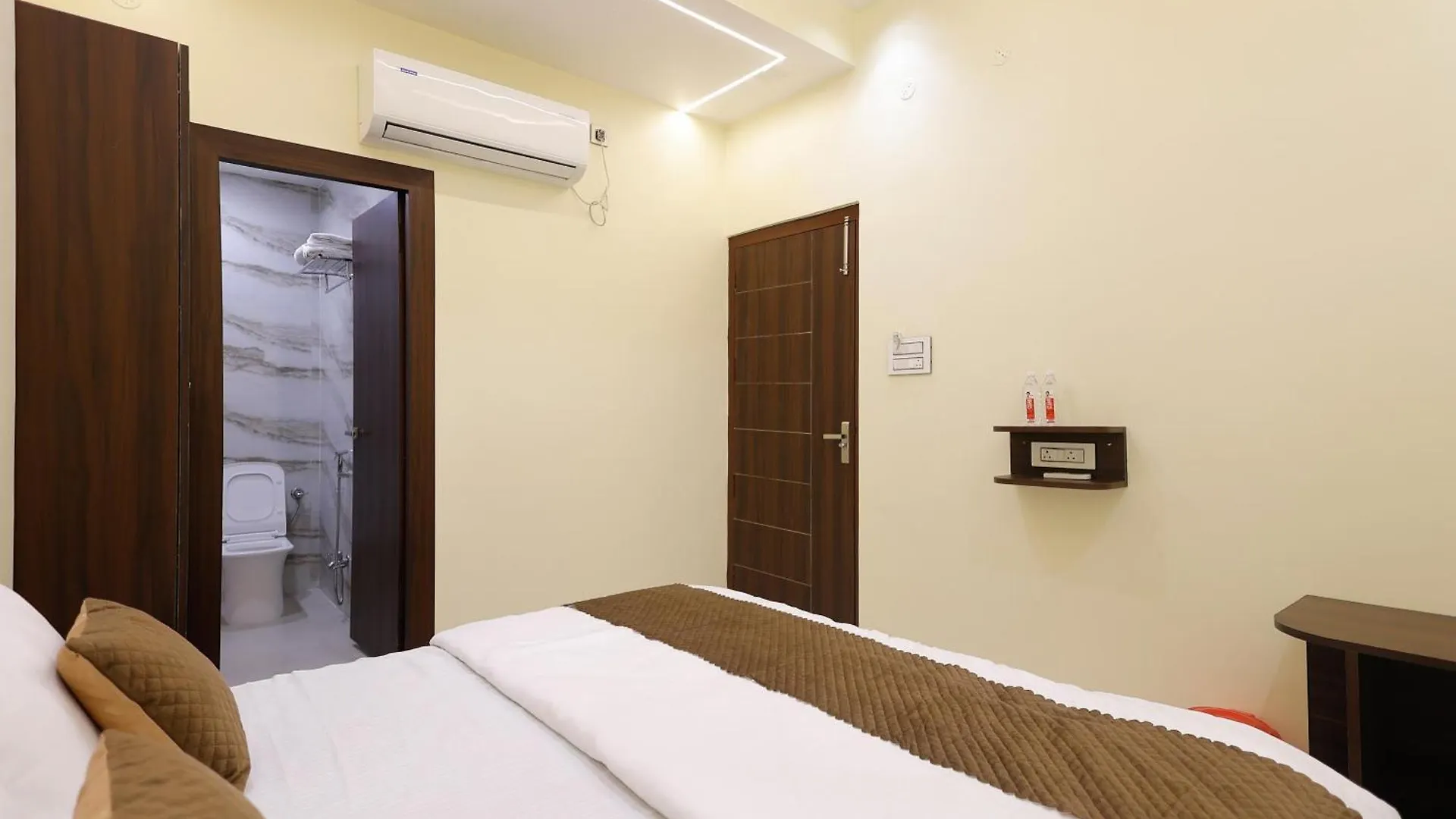 Kudos Lush Homestay Varanasi 0*,  India