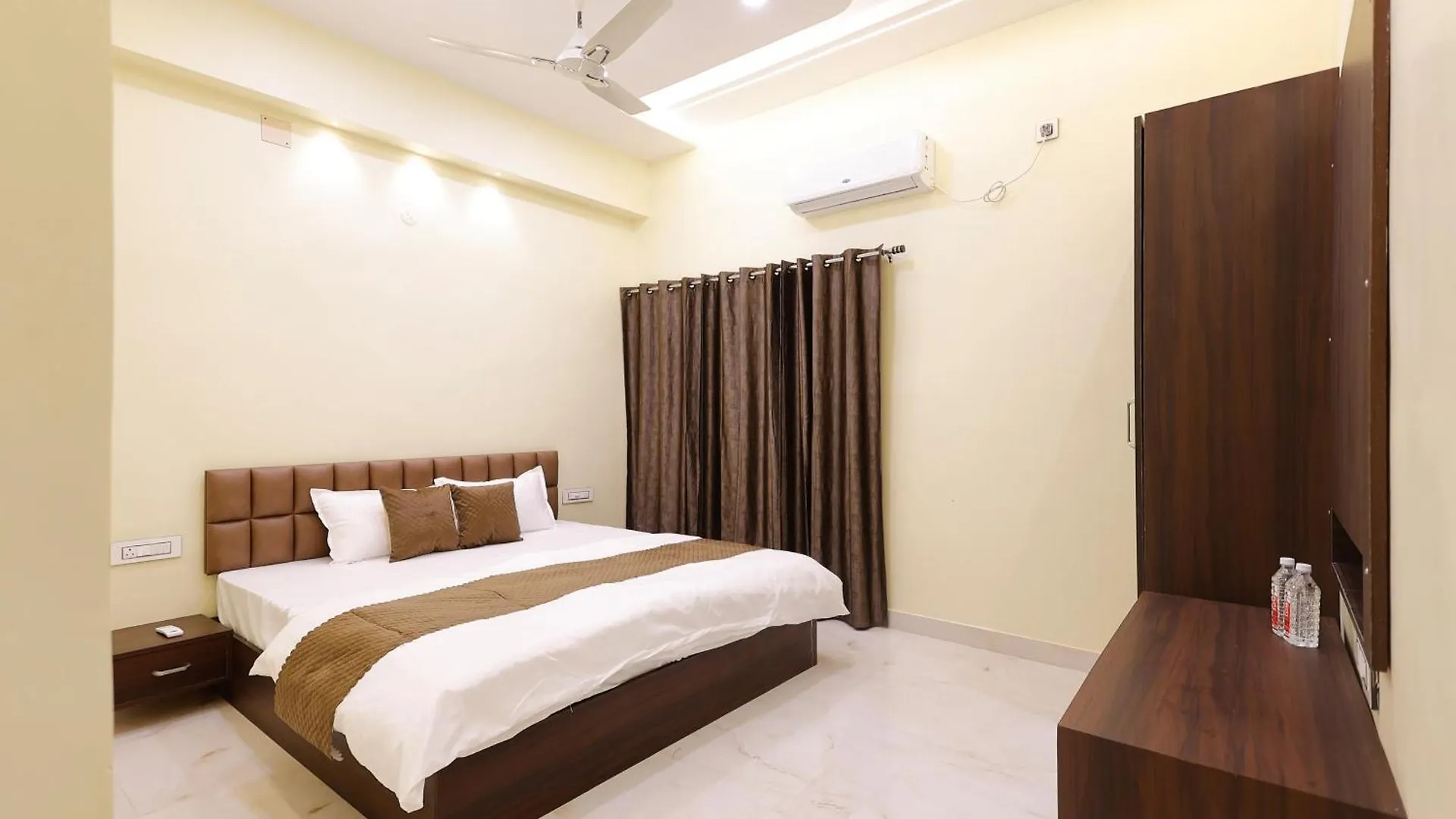 Kudos Lush Homestay Varanasi